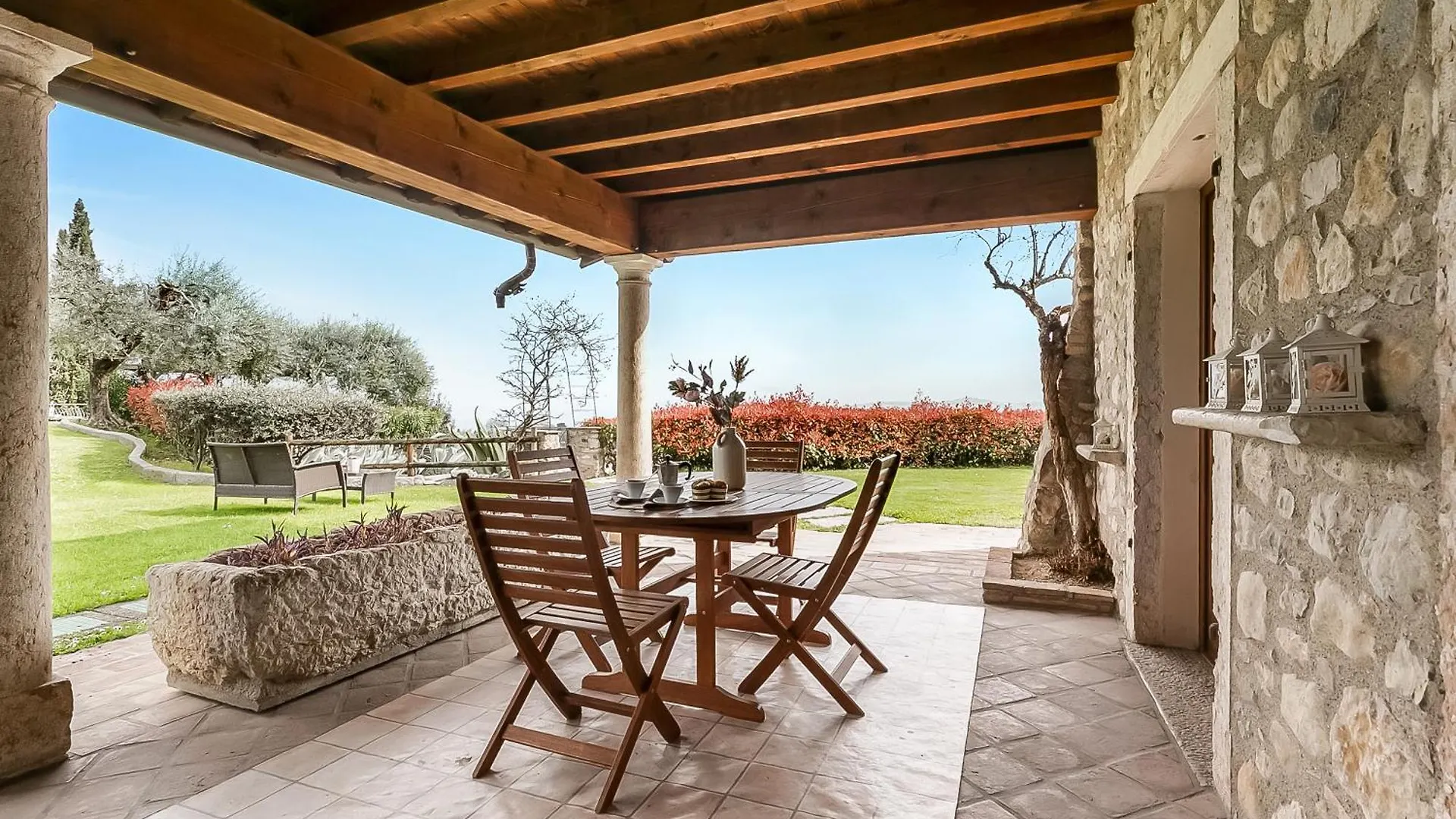 Cascina Crocelle With Lake View And Shared Pool Padenghe sul Garda Çiftlik konaklama