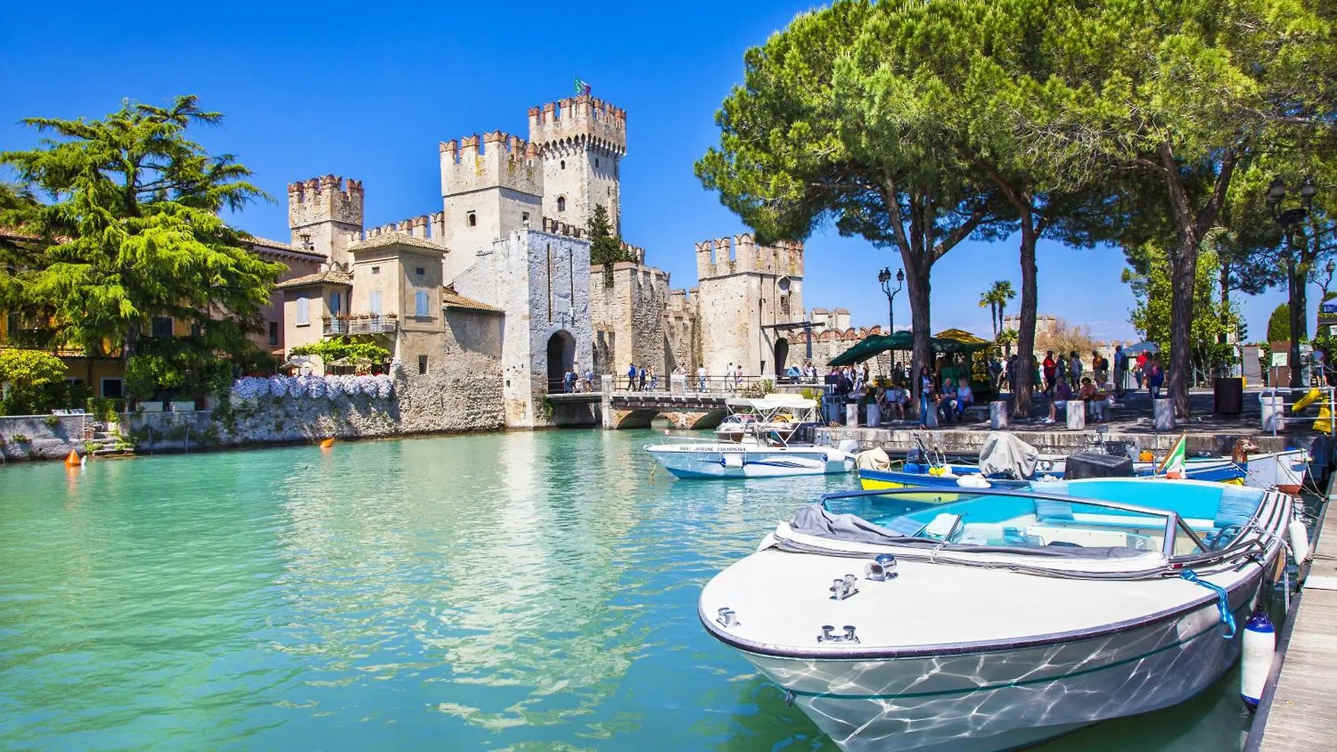 Cascina Crocelle With Lake View And Shared Pool Padenghe sul Garda 0*,  Ιταλία