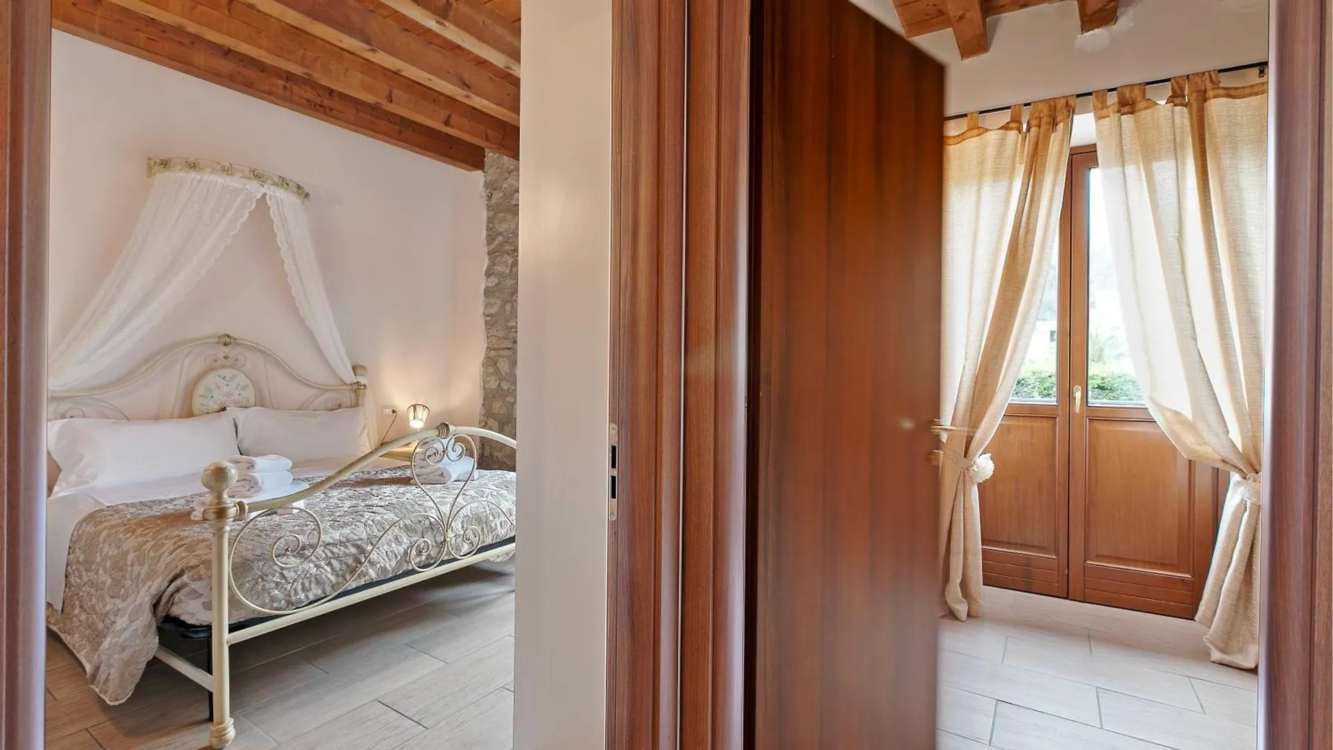 Cascina Crocelle With Lake View And Shared Pool Padenghe sul Garda 0*,