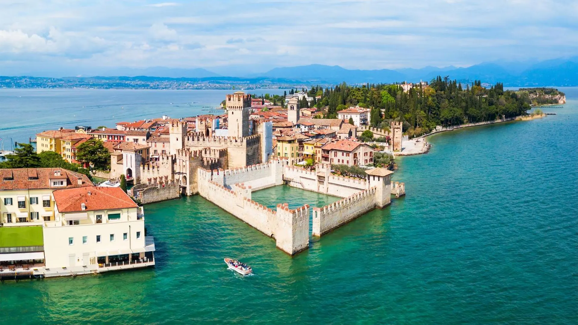 Cascina Crocelle With Lake View And Shared Pool 파뎅게술가르다 0*,  이탈리아