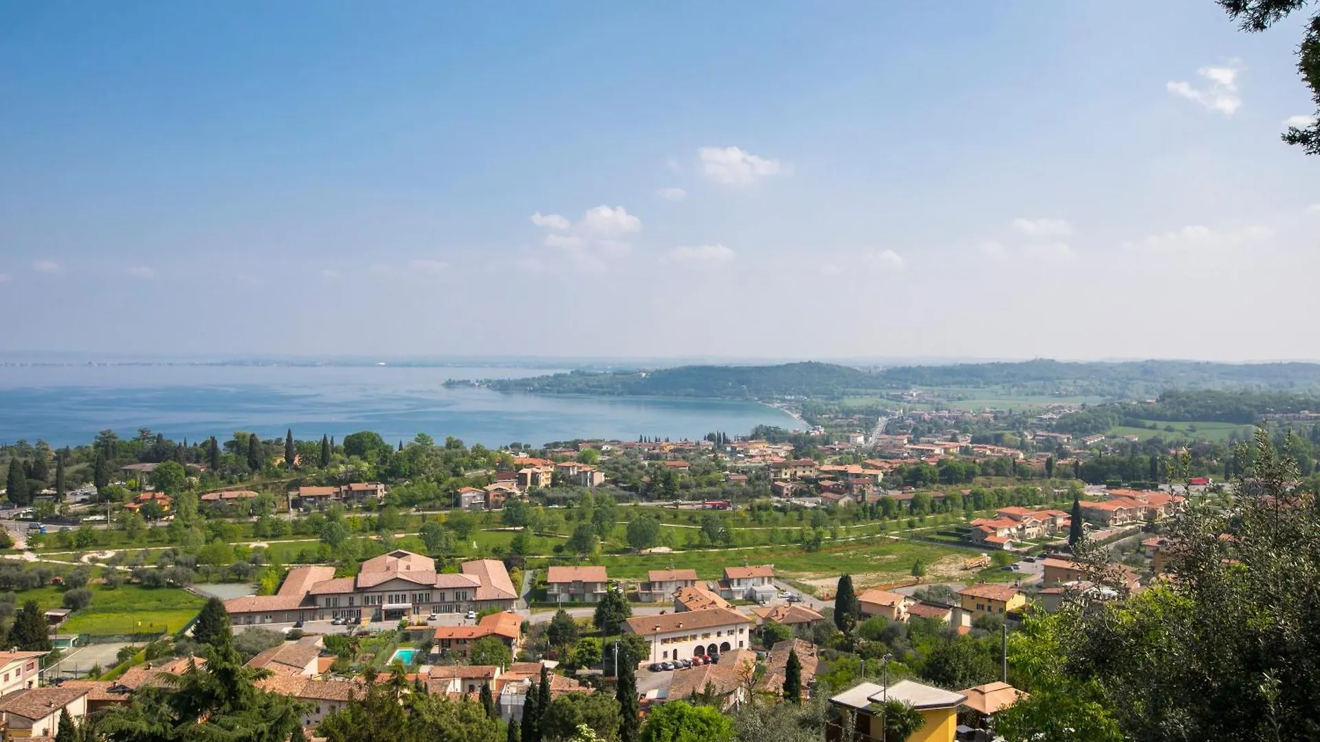 Cascina Crocelle With Lake View And Shared Pool Padenghe sul Garda 0*,  İtalya