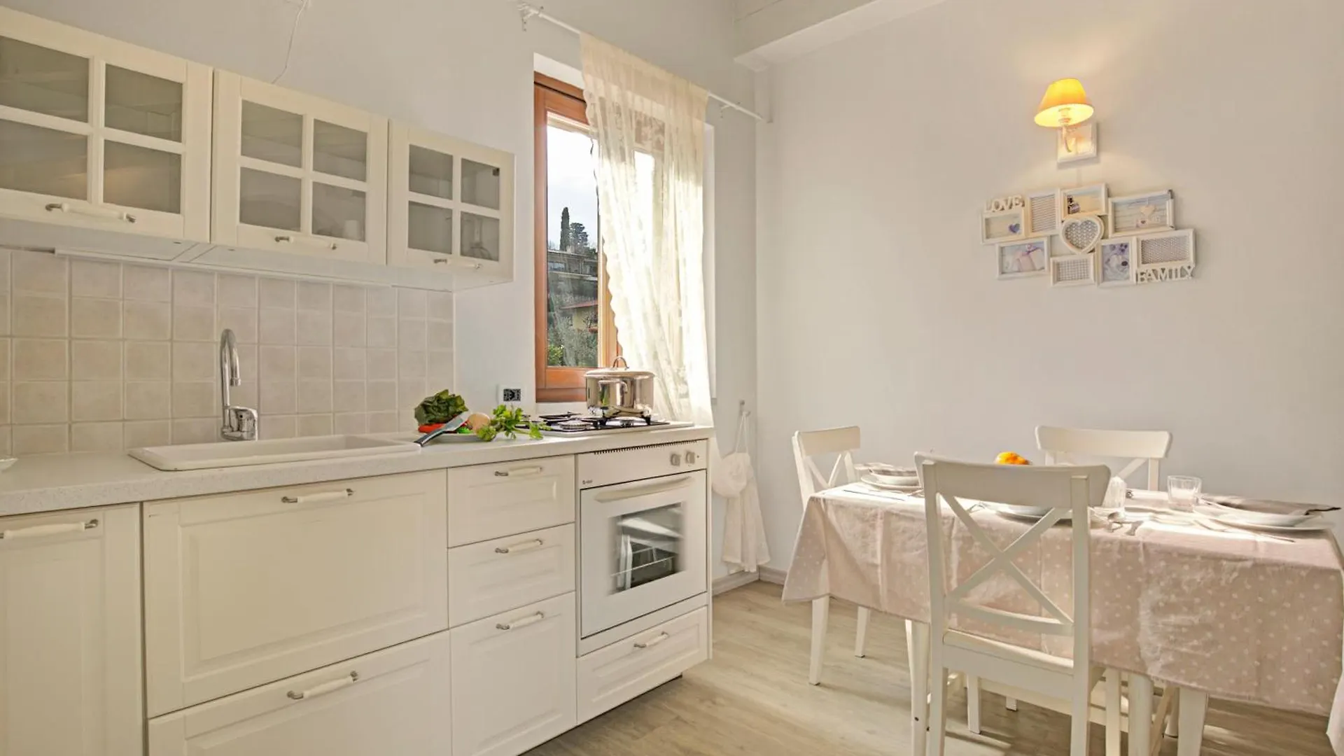 Cascina Crocelle With Lake View And Shared Pool Padenghe sul Garda