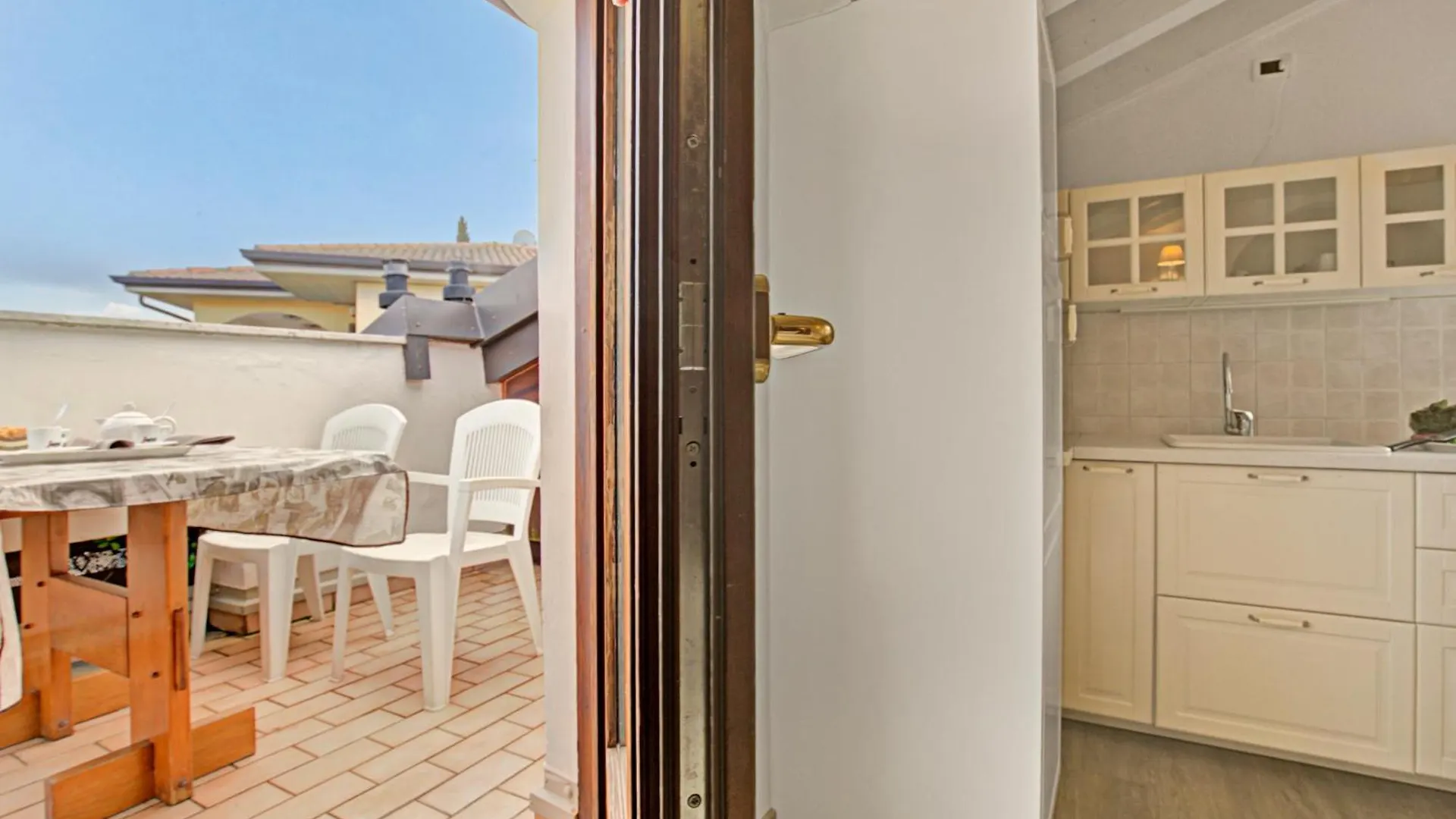Çiftlik konaklama Cascina Crocelle With Lake View And Shared Pool Padenghe sul Garda
