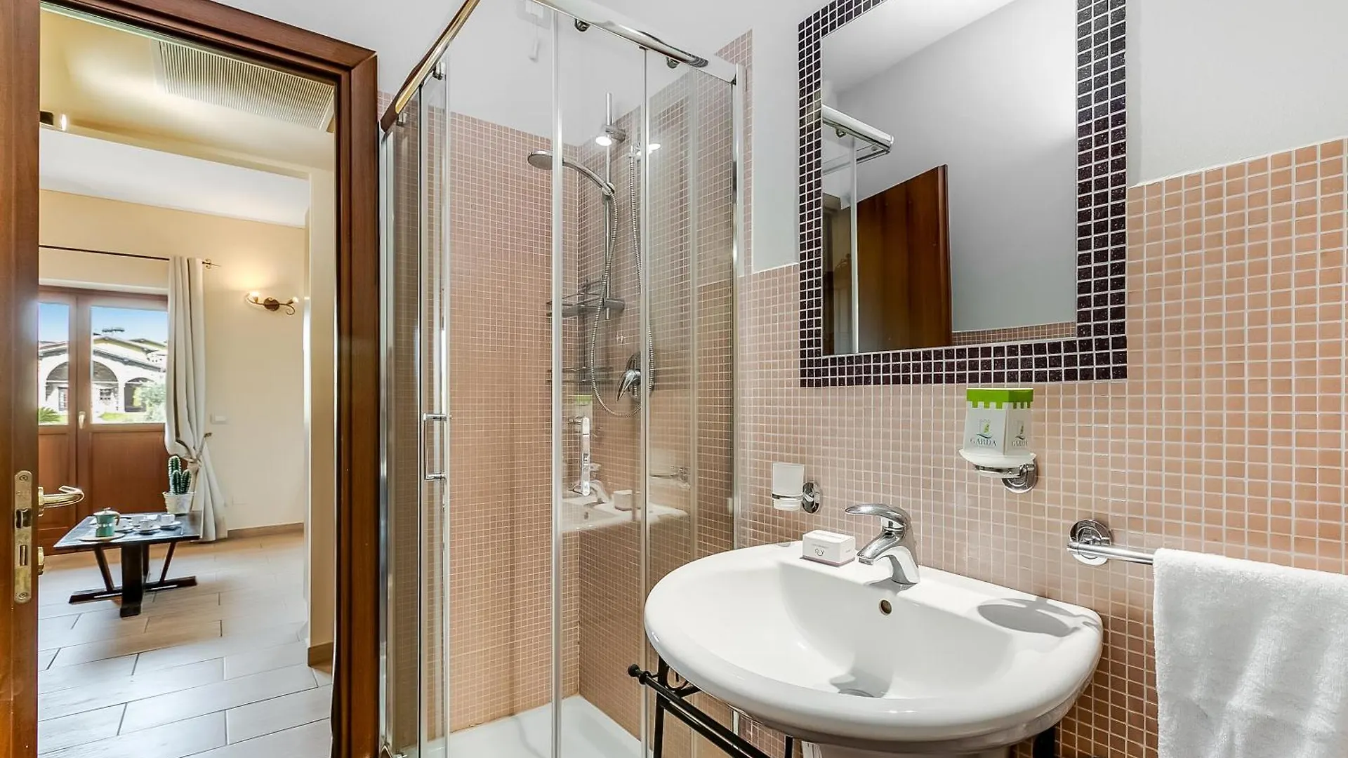 Cascina Crocelle With Lake View And Shared Pool Padenghe sul Garda İtalya