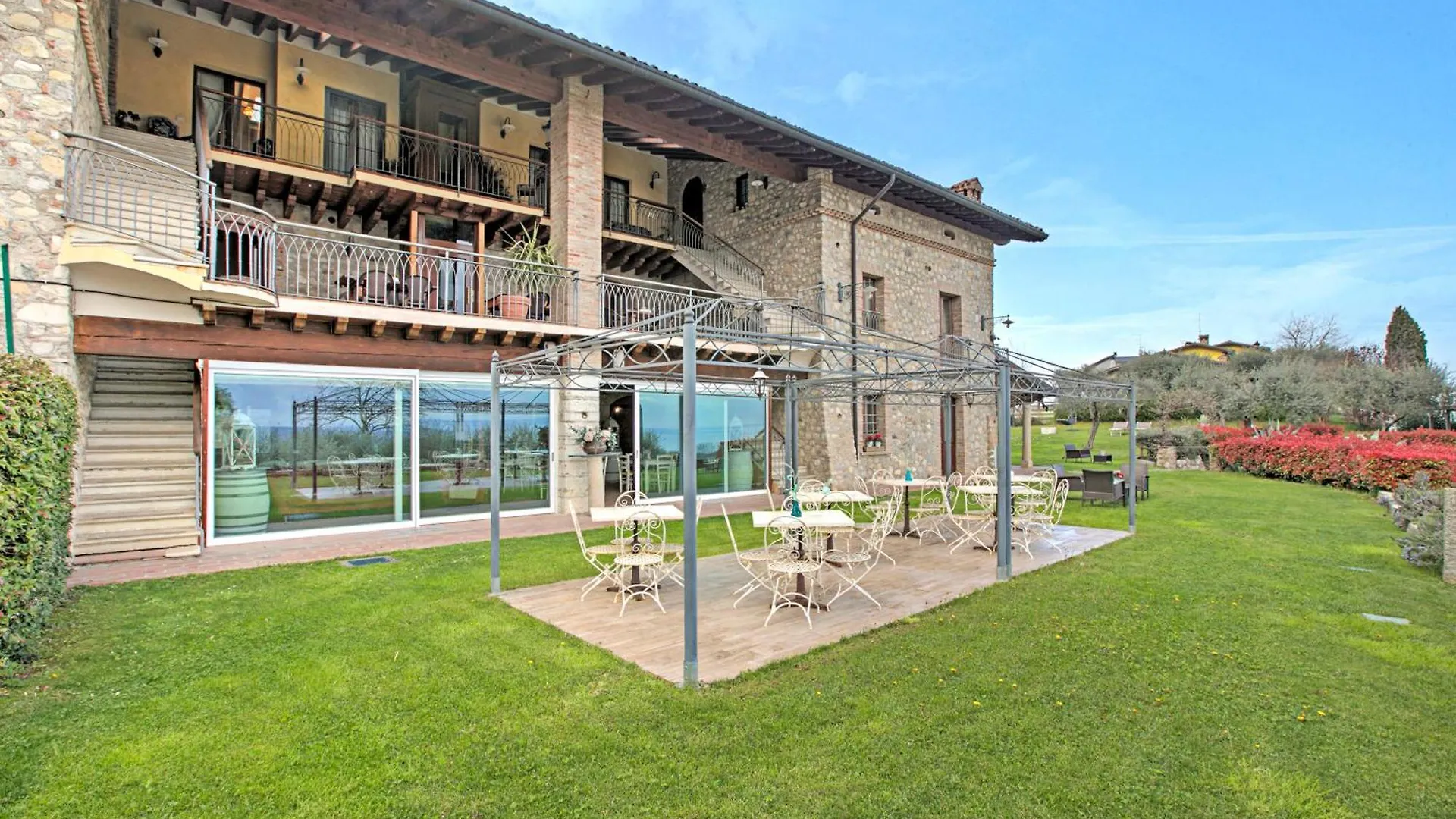 Bauernhof Cascina Crocelle With Lake View And Shared Pool Padenghe sul Garda Italien