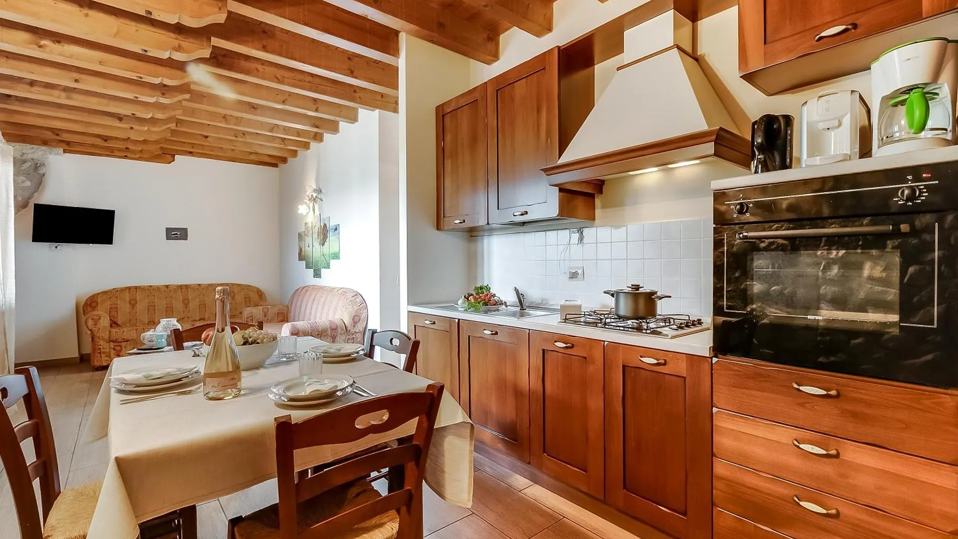 Bauernhof Cascina Crocelle With Lake View And Shared Pool Padenghe sul Garda Italien