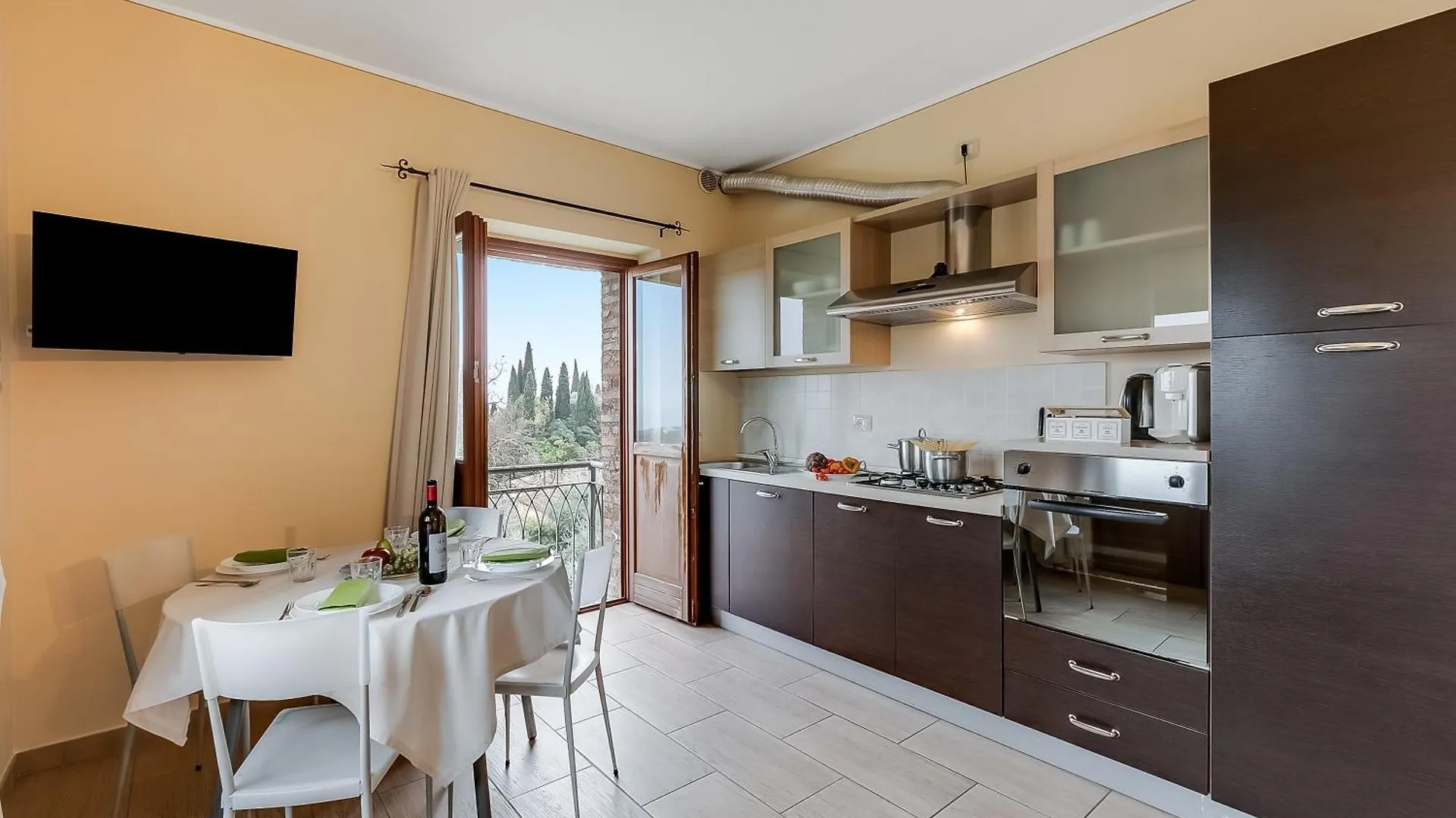 Bauernhof Cascina Crocelle With Lake View And Shared Pool Padenghe sul Garda