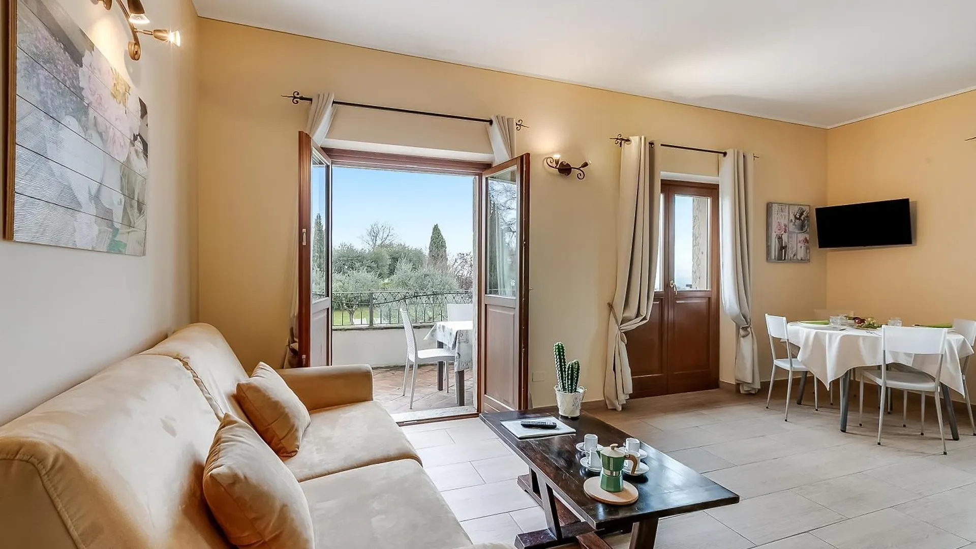 Bauernhof Cascina Crocelle With Lake View And Shared Pool Padenghe sul Garda Italien